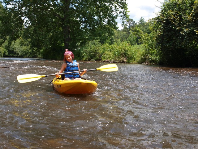 Toccoa River kayak rentals, Blue Ridge, GA